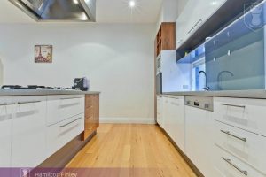 1/39 Britten Street, GLEN IRIS, VIC 3146 AUS