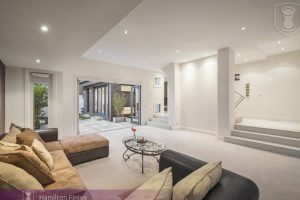 1/39 Britten Street, GLEN IRIS, VIC 3146 AUS