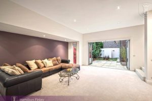 1/39 Britten Street, GLEN IRIS, VIC 3146 AUS