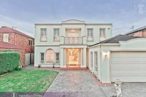 23 Monash Grove, BLACKBURN SOUTH, VIC 3130 AUS