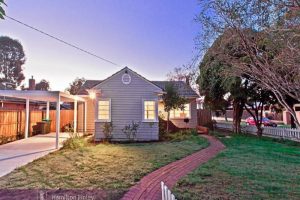 17 Birdwood Street, BOX HILL SOUTH, VIC 3128 AUS