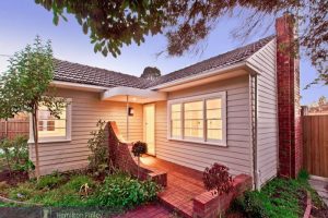 17 Birdwood Street, BOX HILL SOUTH, VIC 3128 AUS