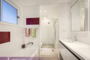 18 Rubicon Crescent, DONCASTER, VIC 3108 AUS