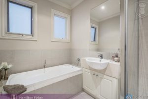 12 Kensington Place, TEMPLESTOWE, VIC 3106 AUS