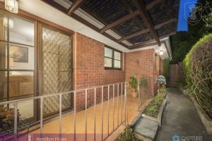 2/22 Middleborough Road, BURWOOD EAST, VIC 3151 AUS