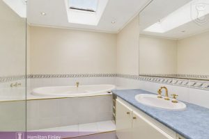 13 Clancys Lane, DONCASTER, VIC 3108 AUS