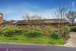 13 Clancys Lane, DONCASTER, VIC 3108 AUS