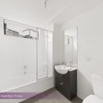 2/24 Burton Avenue, CLAYTON, VIC 3168 AUS