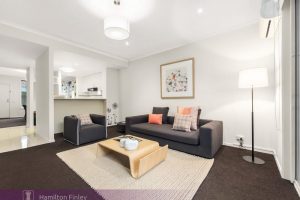 16 William Street, CLIFTON HILL, VIC 3068 AUS