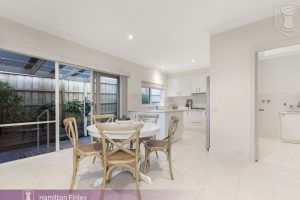 2/691 Riversdale Road, CAMBERWELL, VIC 3124 AUS