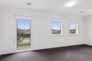 17 Newport Avenue, WILLIAMS LANDING, VIC 3027 AUS