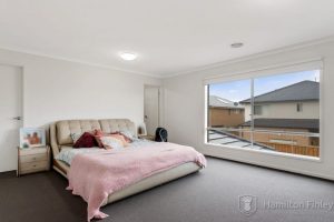 17 Newport Avenue, WILLIAMS LANDING, VIC 3027 AUS