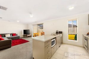 13 Kinkade Close, CRANBOURNE EAST, VIC 3977 AUS