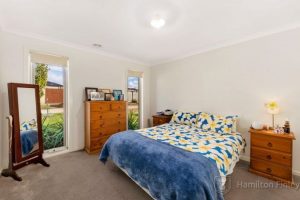 13 Kinkade Close, CRANBOURNE EAST, VIC 3977 AUS