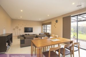 9 Muyan Circuit, BURWOOD, VIC 3125 AUS