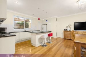 1/38 Kintore Crescent, BOX HILL, VIC 3128 AUS