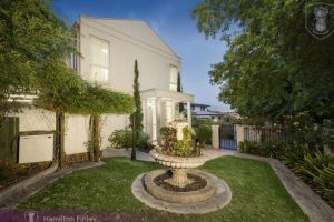 1/38 Kintore Crescent, BOX HILL, VIC 3128 AUS