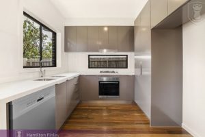 11 Peace Street, BOX HILL SOUTH, VIC 3128 AUS