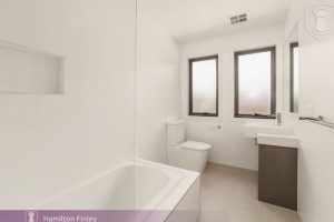 11 Peace Street, BOX HILL SOUTH, VIC 3128 AUS