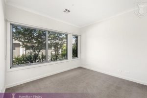 4 Charlottes Way, FOREST HILL, VIC 3131 AUS