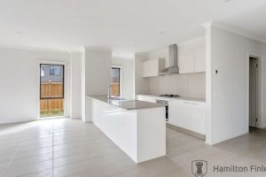 13 Pleasant Way, KEYSBOROUGH, VIC 3173 AUS
