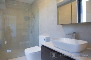 2/5 Barrina Street, BLACKBURN SOUTH, VIC 3130 AUS