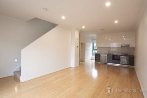 7 Aiary Grove, THORNBURY, VIC 3071 AUS