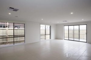 2 Grosset Way, POINT COOK, VIC 3030 AUS