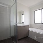 1 Roundhay Crescent, POINT COOK, VIC 3030 AUS