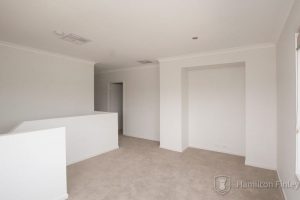 1 Roundhay Crescent, POINT COOK, VIC 3030 AUS