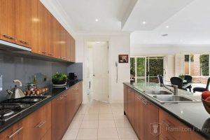 1/3 Iramoo Street, BALWYN, VIC 3103 AUS