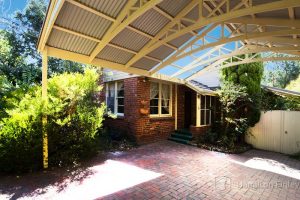17 Harcourt Street, ASHWOOD, VIC 3147 AUS
