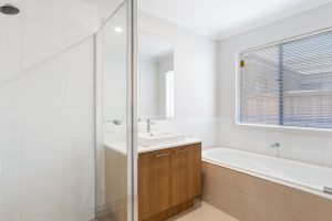 LEASED 2 LEASED 2 Crooked Street, WOLLERT, VIC 3750 AUS