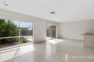9 Weston Street, KEYSBOROUGH, VIC 3173 AUS
