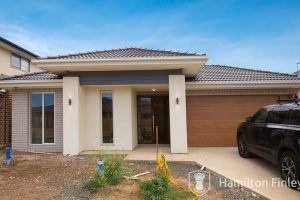 27 Yosemite Street, POINT COOK, VIC 3030 AUS