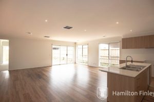 27 Yosemite Street, POINT COOK, VIC 3030 AUS