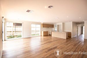 27 Yosemite Street, POINT COOK, VIC 3030 AUS