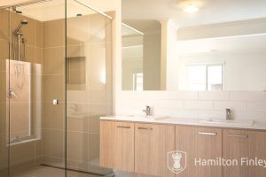27 Yosemite Street, POINT COOK, VIC 3030 AUS