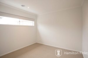 27 Yosemite Street, POINT COOK, VIC 3030 AUS
