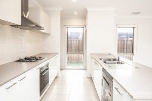 11 Pleasant Way, KEYSBOROUGH, VIC 3173 AUS