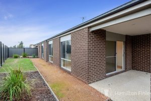 22 Reynolds Circuit, MERNDA, VIC 3754 AUS