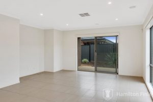 22 Reynolds Circuit, MERNDA, VIC 3754 AUS