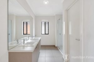 35 Starboard Way, WERRIBEE SOUTH, VIC 3030 AUS