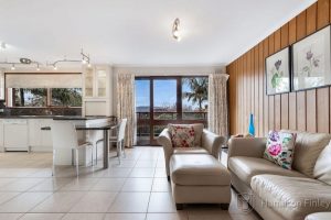 40 Caithness Crescent, GLEN WAVERLEY, VIC 3150 AUS