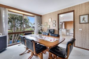 40 Caithness Crescent, GLEN WAVERLEY, VIC 3150 AUS