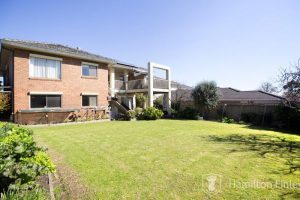 9 Hillingdon Crescent, DONCASTER, VIC 3108 AUS