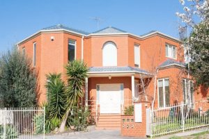 1/2 Stutt Avenue, DONCASTER, VIC 3108 AUS