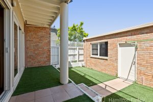 45 Herriotts Boulevard, GLEN WAVERLEY, VIC 3150 AUS