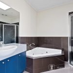 45 Herriotts Boulevard, GLEN WAVERLEY, VIC 3150 AUS