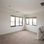 1 Roundhay Crescent, POINT COOK, VIC 3030 AUS